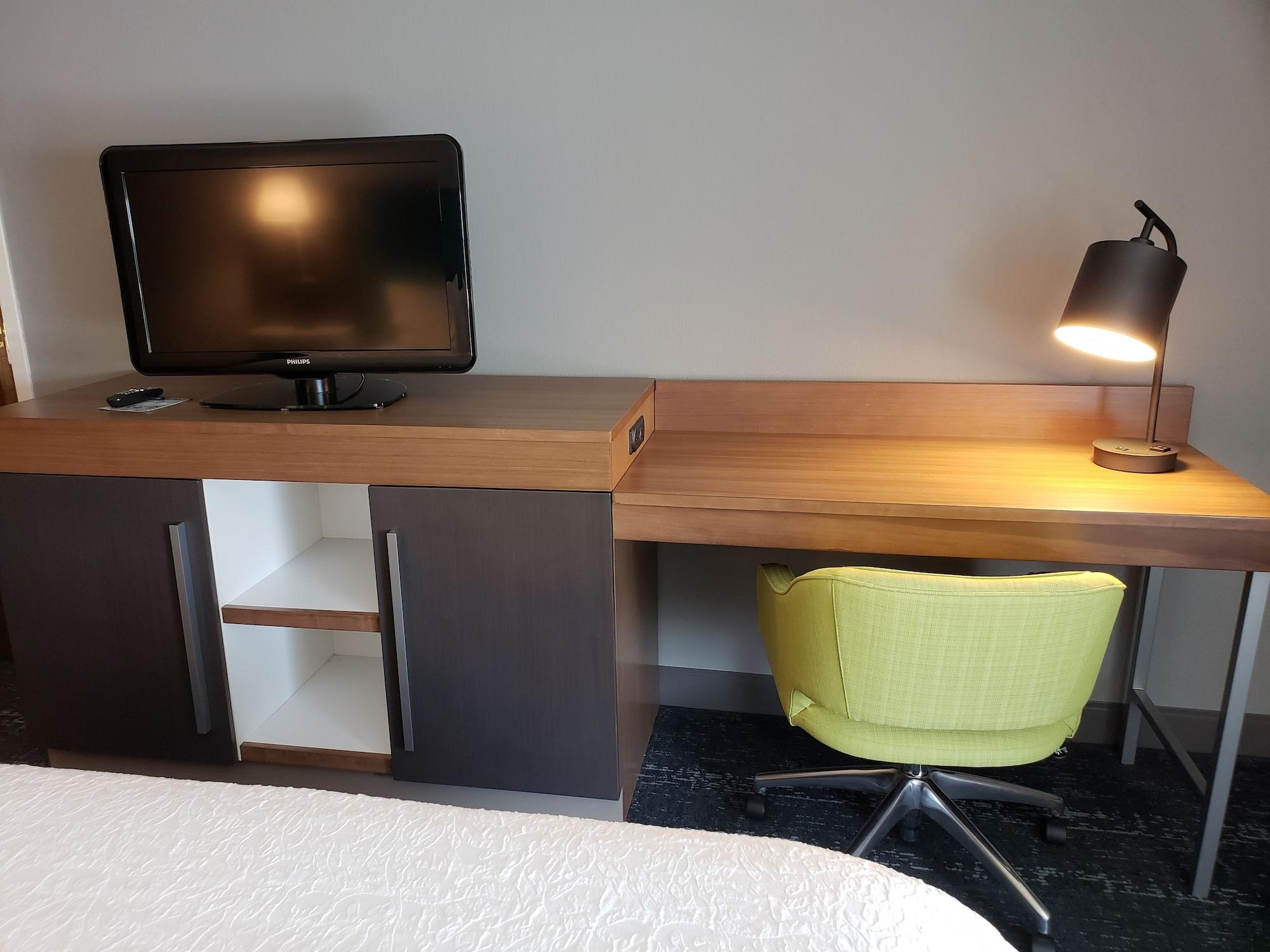 Hampton & Newtown Hotel 3*